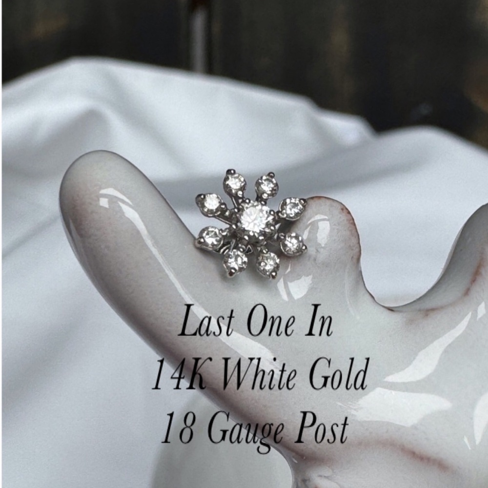 14KWG Cartilage Single Diamond Cluster Stud Earring